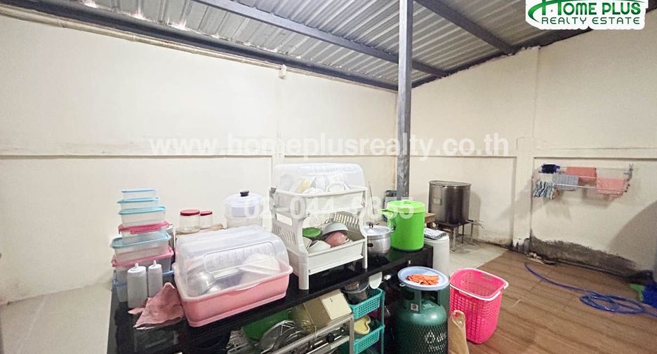 Продажа 3 спальни таунхаус в Mueang Nakhon Pathom, Накхонпатхом