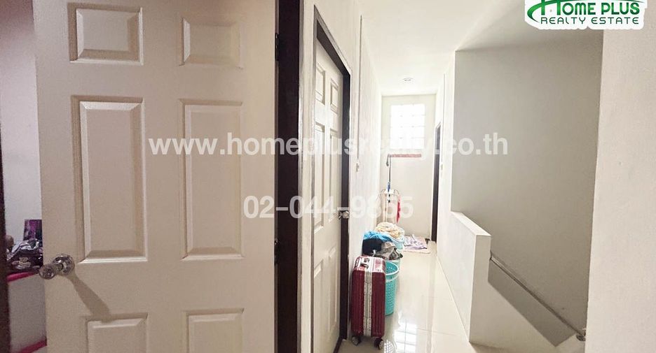Продажа 3 спальни таунхаус в Mueang Nakhon Pathom, Накхонпатхом