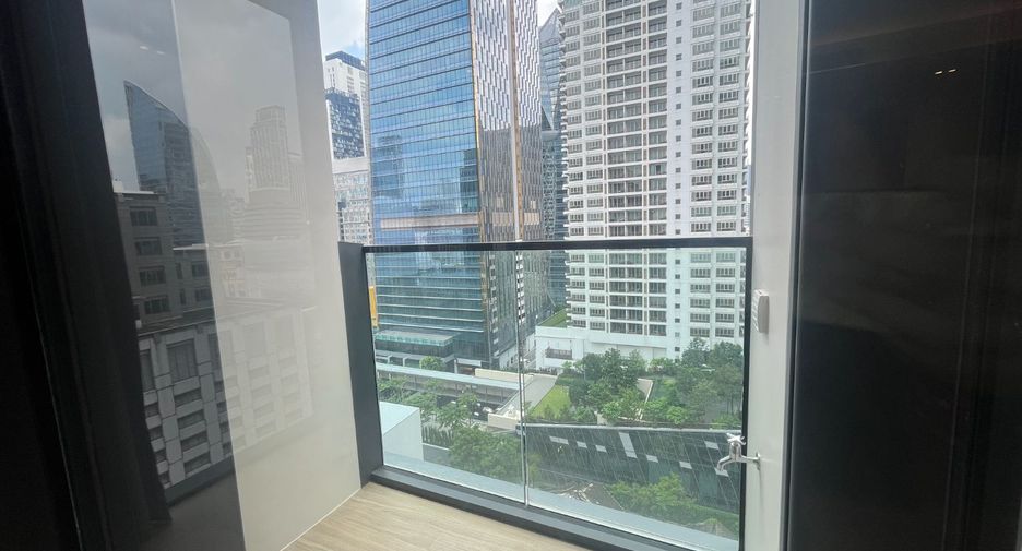 For rent and for sale 2 bedrooms condo in Pathum Wan, Bangkok
