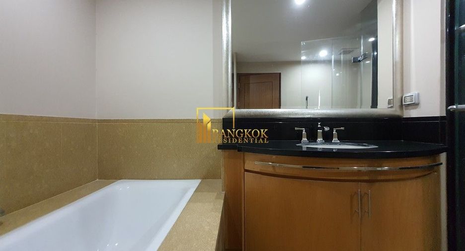 À louer 2 chambres condo à Sathon, Bangkok