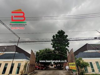 For sale 52 bed apartment in Bang Sao Thong, Samut Prakan
