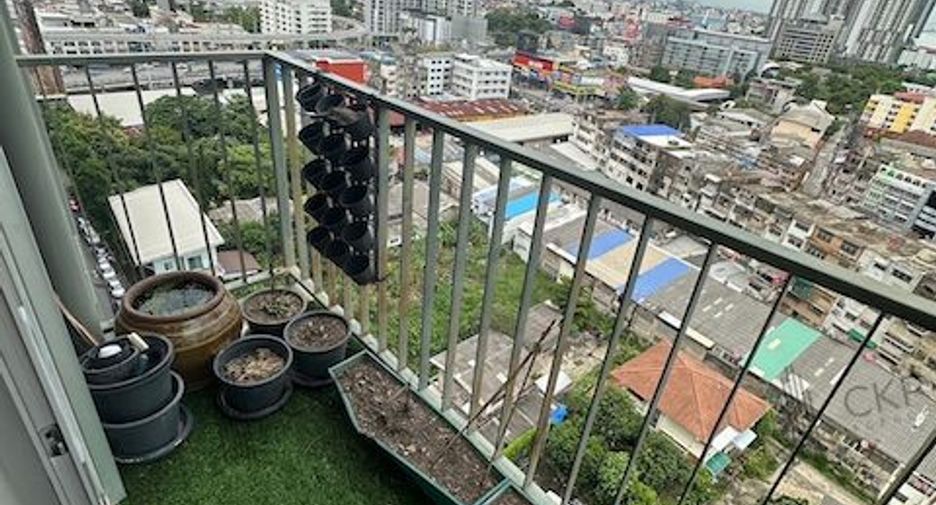 For sale 2 bedrooms condo in Mueang Nonthaburi, Nonthaburi