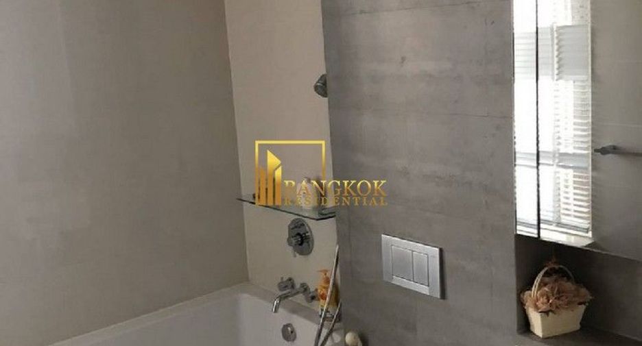 Condo en alquiler y en venta de 3 habitaciones en Khlong Toei, Bangkok