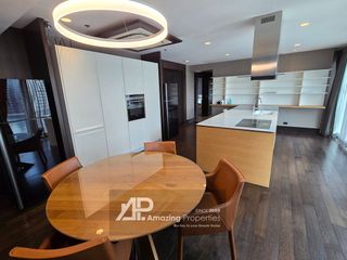 For rent 4 bed condo in Watthana, Bangkok