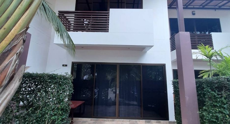 出租 和 出售 3 卧室 联排别墅 在 Mueang Rayong, Rayong
