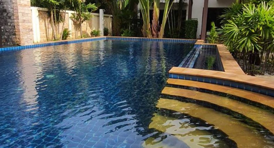 出租 和 出售 3 卧室 联排别墅 在 Mueang Rayong, Rayong