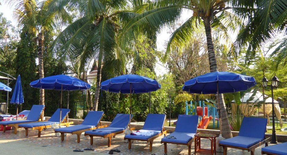 出租 和 出售 3 卧室 联排别墅 在 Mueang Rayong, Rayong