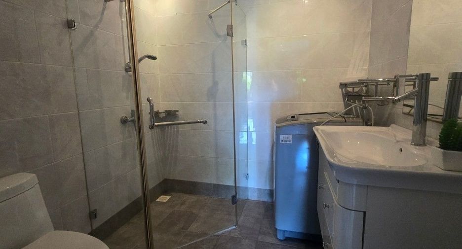 For rent そして for sale 3 Beds townhouse in Mueang Rayong, Rayong