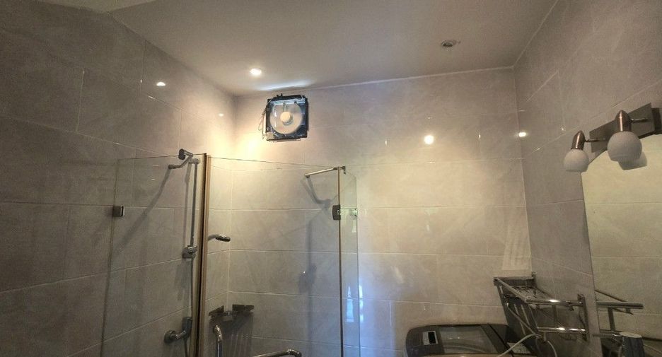 For rent そして for sale 3 Beds townhouse in Mueang Rayong, Rayong