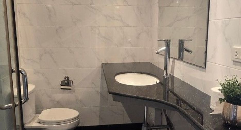 For rent そして for sale 3 Beds townhouse in Mueang Rayong, Rayong