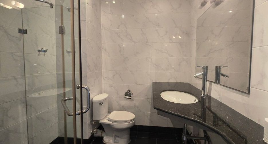 For rent そして for sale 3 Beds townhouse in Mueang Rayong, Rayong