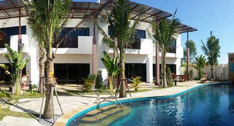 For rent そして for sale 3 Beds townhouse in Mueang Rayong, Rayong
