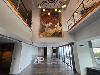 For rent 4 bed condo in Watthana, Bangkok