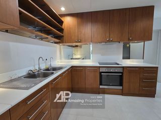 For rent 3 bed condo in Watthana, Bangkok