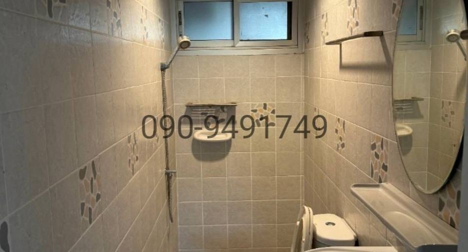 For sale 5 bedrooms house in Saphan Sung, Bangkok