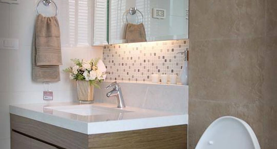 For rent and for sale 2 bedrooms condo in Khlong Toei, Bangkok