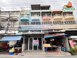 For sale 4 bed retail Space in Mueang Samut Prakan, Samut Prakan