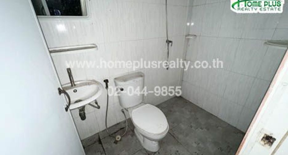 For sale 4 bedrooms retail Space in Mueang Samut Prakan, Samut Prakan