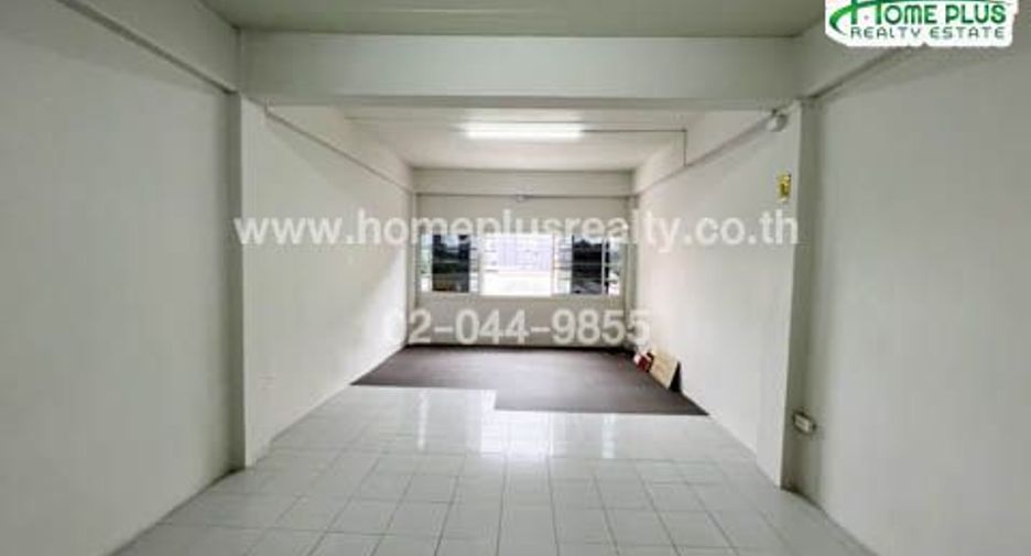 For sale 4 bedrooms retail Space in Mueang Samut Prakan, Samut Prakan