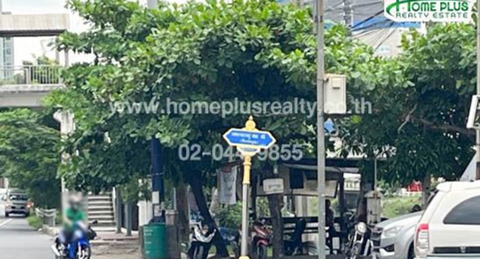 For sale 4 bedrooms retail Space in Mueang Samut Prakan, Samut Prakan