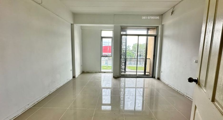For rent and for sale 12 bedrooms retail Space in Si Racha, Chonburi