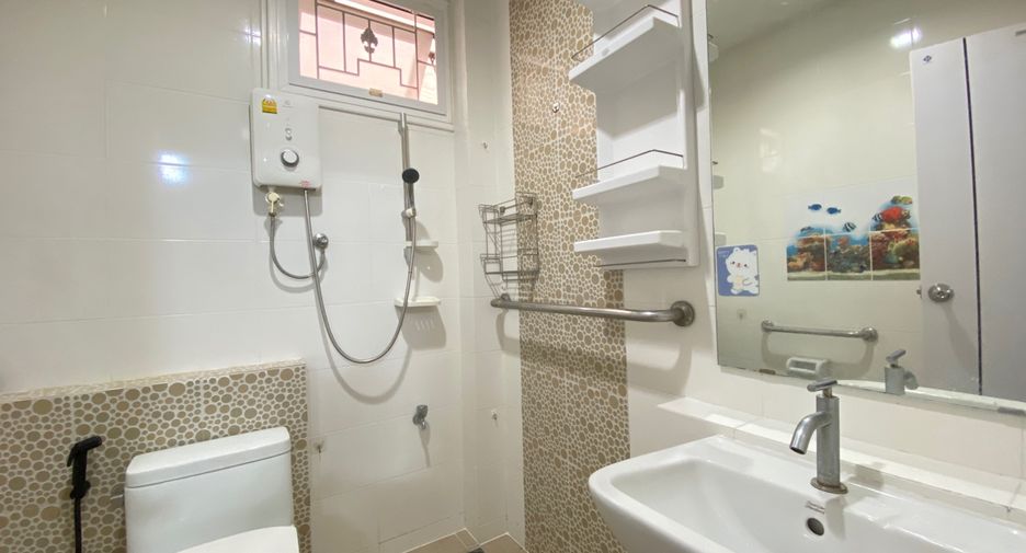 For rent 4 bedrooms house in Hang Dong, Chiang Mai