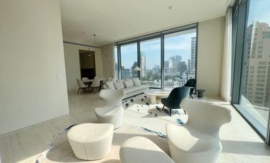 For rent 2 Beds condo in Pathum Wan, Bangkok