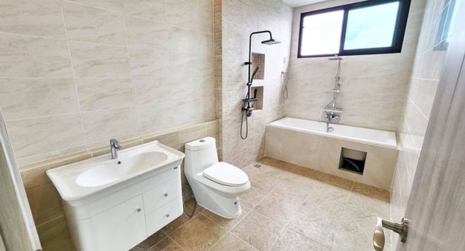For sale 2 bedrooms office in Mueang Chon Buri, Chonburi