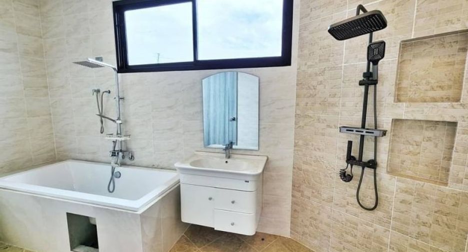 For sale 2 bedrooms office in Mueang Chon Buri, Chonburi