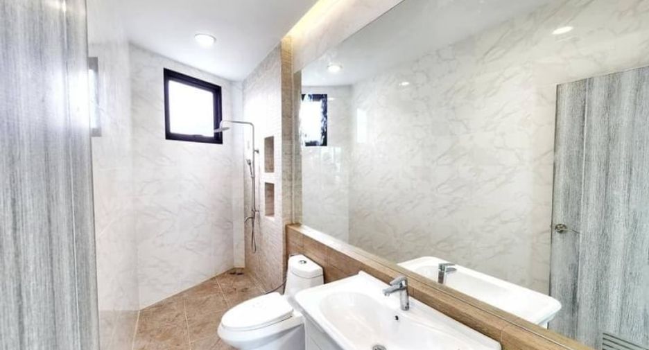 For sale 2 bedrooms office in Mueang Chon Buri, Chonburi
