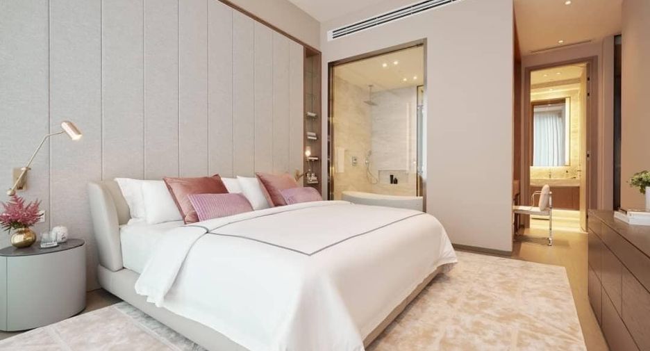For sale 2 Beds condo in Pathum Wan, Bangkok