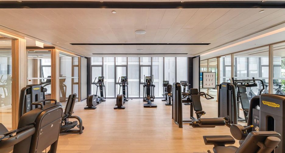 For sale 2 Beds condo in Pathum Wan, Bangkok