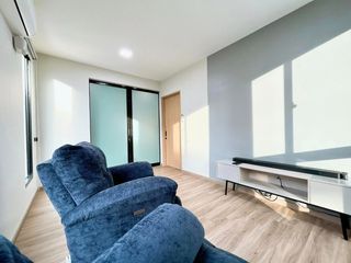 Haus zur Miete mit 3 Zimmer in Chatuchak, Bangkok