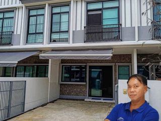 For rent 2 bedrooms townhouse in Bang Phli, Samut Prakan