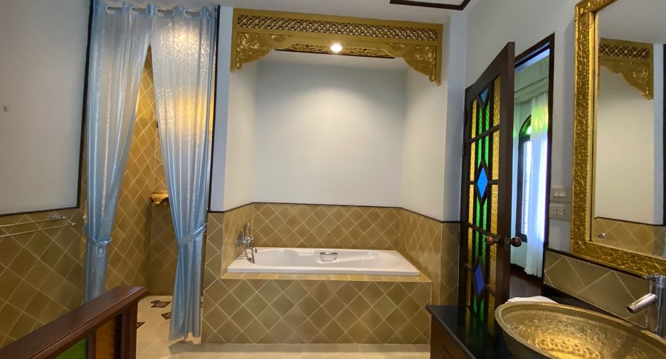 Casa en alquiler y en venta de 5 habitaciones en Doi Saket, Chiang Mai