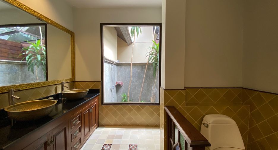 Casa en alquiler y en venta de 5 habitaciones en Doi Saket, Chiang Mai