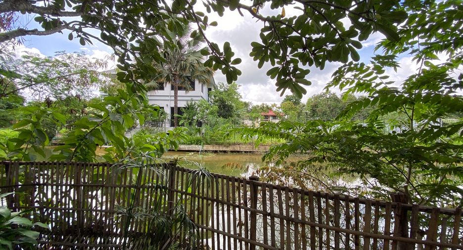 Casa en alquiler y en venta de 5 habitaciones en Doi Saket, Chiang Mai