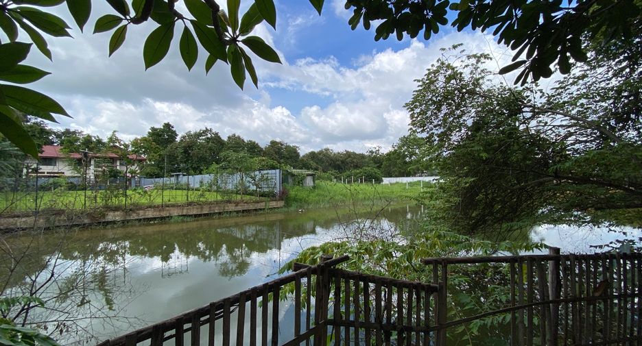 Casa en alquiler y en venta de 5 habitaciones en Doi Saket, Chiang Mai