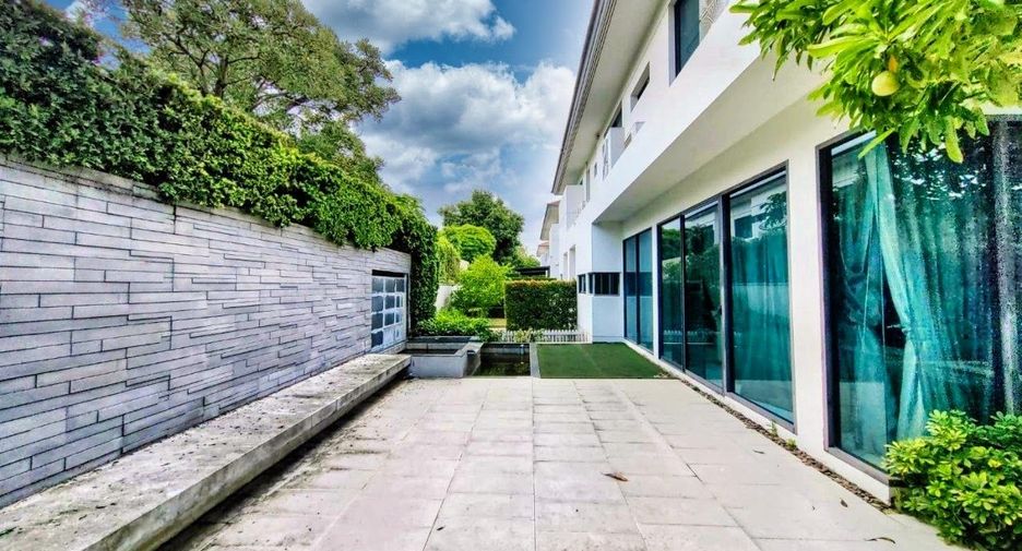 For sale 4 bed house in Mueang Nonthaburi, Nonthaburi
