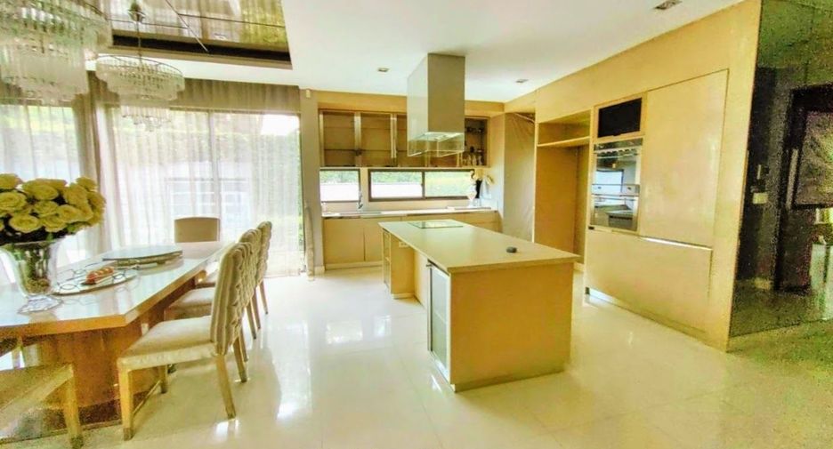 For sale 4 bed house in Mueang Nonthaburi, Nonthaburi