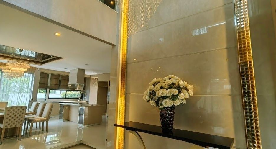 For sale 4 bed house in Mueang Nonthaburi, Nonthaburi