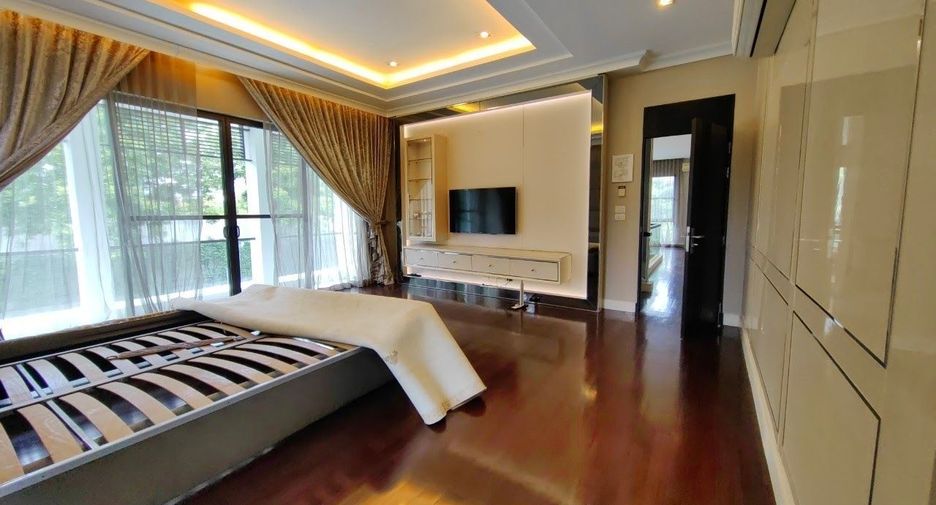 For sale 4 bed house in Mueang Nonthaburi, Nonthaburi
