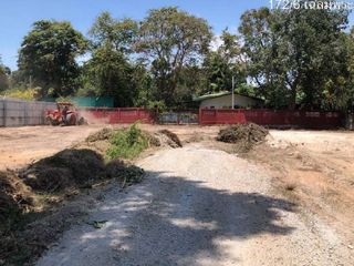 For rent そして for sale land in Pratumnak, Pattaya