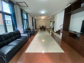 Casa en alquiler de 4 habitaciones en Mueang Chiang Mai, Chiang Mai