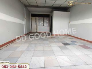 Gewerbefläche zum Kauf mit 5 Zimmer in Sam Phran, Nakhon Pathom
