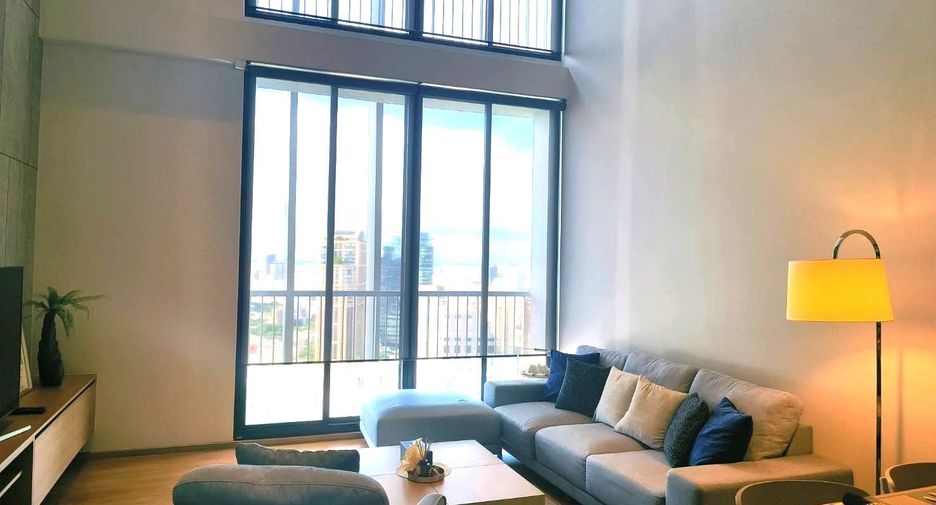 For rent 2 bedrooms condo in Khlong Toei, Bangkok