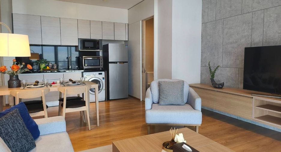 For rent 2 bedrooms condo in Khlong Toei, Bangkok