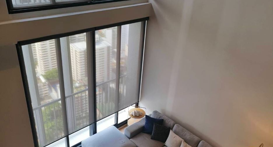 For rent 2 bedrooms condo in Khlong Toei, Bangkok