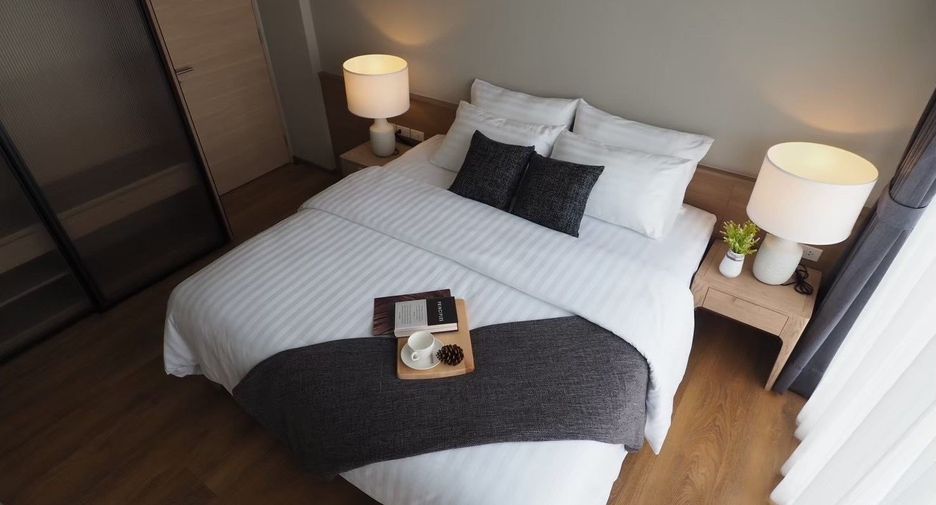 For rent 2 bedrooms condo in Khlong Toei, Bangkok