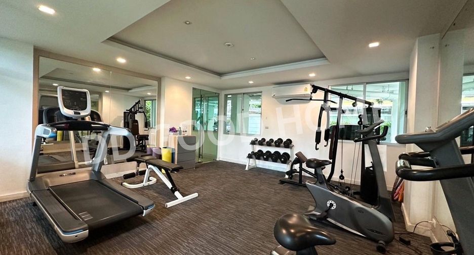 For sale 1 bed condo in Phra Khanong, Bangkok